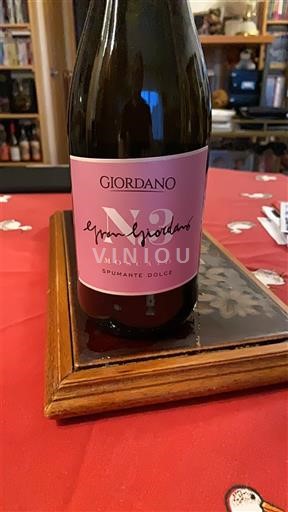 Piemonte Dolcetto d'Asti Giordano N2 Moscato Spumante Dolce Icke årgångsbetecknad