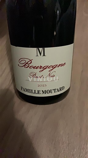 Bourgogne Famille Moutard Pinot Noir 2023