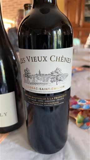 Bordeaux Lussac-saint-émilion Les Vieux Chênes 2020 Icke årgångsbetecknad