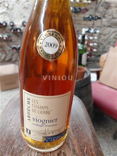 Alpe in reke Rona Ardeška. Les Champs de Lierre Viognier vendanges d'automne 2009