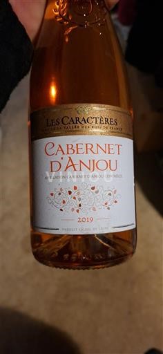 Thung lũng sông Loire Cabernet-d'Anjou Les Caractères 2019