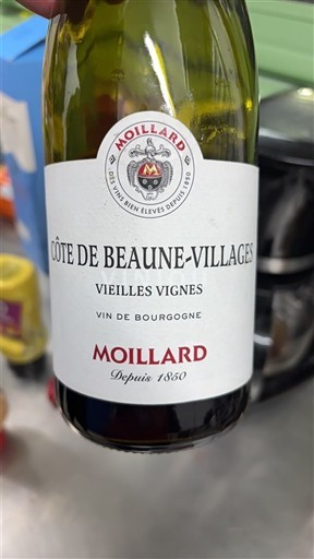 Burgundi Beaune kylien rinteet Moillard Vieilles Vignes 2018
