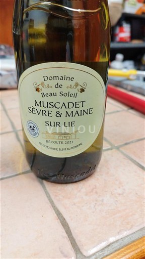 Loire Valley Muscadet Sèvre et Maine Domaine Beau Soleil 2021