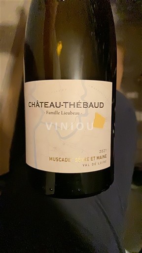 Loire Valley Muscadet Sèvre et Maine Château Château-Thébaud 2021