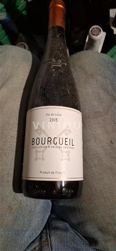 Loiren laakso Bourgueil Les caves de periere 2015