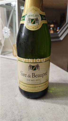 Šampanja Ni doloceno Sire de Beaupré Neleten.