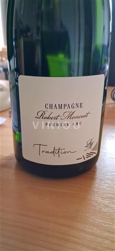 Sparkling Wines Blanc brut Tradition Robert Moncuit 2024 France Champagne AOC Premier Cru