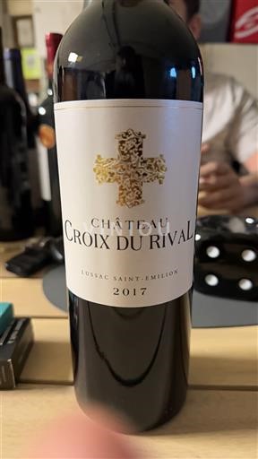 Wines Rouge sec Château Croix du Rival 2017 France Bordeaux Lussac-Saint-Émilion AOC
