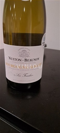 Burgundi Bourgogne Aligoté Nuiton-Beaunoy Les Foussieres Ei vuosikertaa