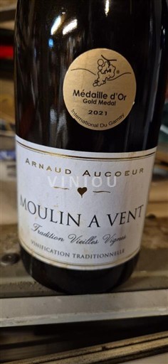 Beaujolais Moulin-à-vent Arnaud Aucoeur Tradition Vieilles Vignes Không niên vụ