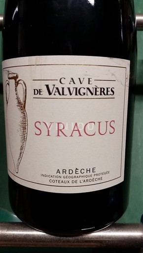 Alpe in reke Rona Ardeška. Cave de Valvignères Syracus 2022