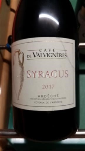 Alpe in reke Rona Ardeška. Cave de Valvignères Syracus 2017