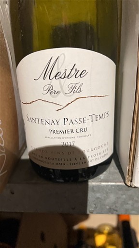 Burgundy Santenay Premier Cru Mestre Père & Fils Santenay Passe-Temps 2017