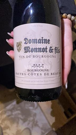 Vin Rouge sec Monnot & fils 2022 France Bourgogne Hautes Côtes de beaune AOC