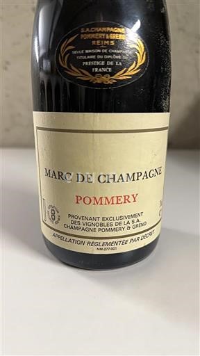 Šampanja Ni doloceno Pommery Neleten.