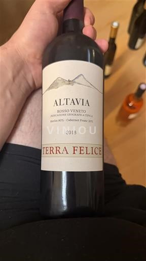 Marke Rosso Conero Terra Felice Altavia 2018
