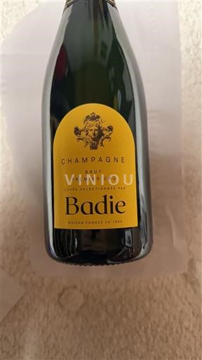 Šampanja Ni doloceno Badie Brut Premier Cru Neleten.