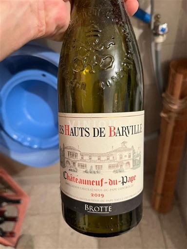 Rona dolina Châteauneuf-du-Pape Brotte Les Hauts de Barville 2019