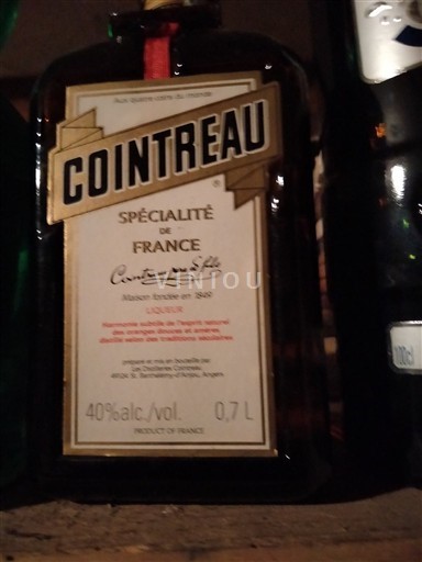 Dolina Loare Cointreau Neleten.