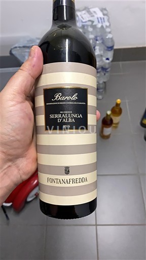 Piedmont Wines Barolo Fontanafredda Serralunga d'Alba 2015