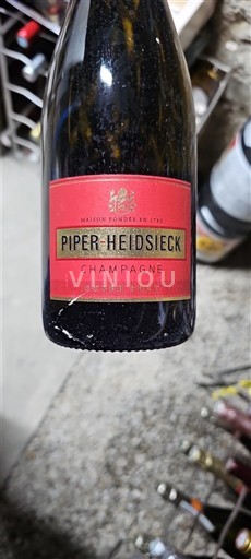 Šampanja Šampanjec Piper-Heidsieck Brut Neleten.