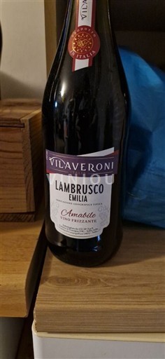 Вина Rouge demi-sec Vilaveroni Non millésimé Італія Емілія-Романья Не вказано DOC