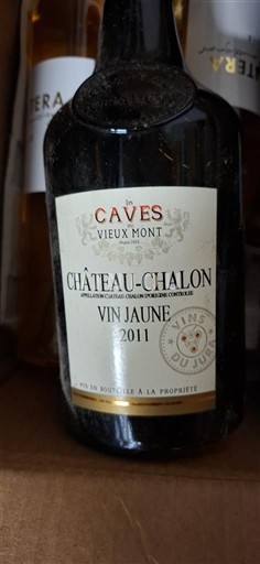 Jura Château-Chalon Les Caves Vieux Mont 2011