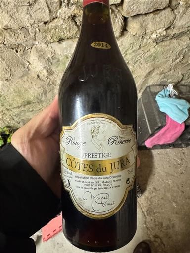 Jura No se traduce. Marcel Tissot Rouge Réserve Prestige 2014