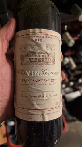 Bordeaux Lussac-Saint-Émilion Château Taureaux 2010