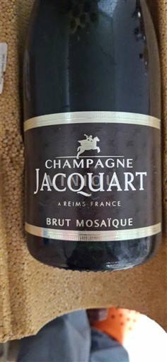 Šumivá vína Blanc brut Brut Mosaïque Jacquart Non millésimé Francie Champagne Šampanské AOC