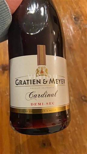 Loire Valley Saumur Gratien & Meyer Cardinal Non-Vintage