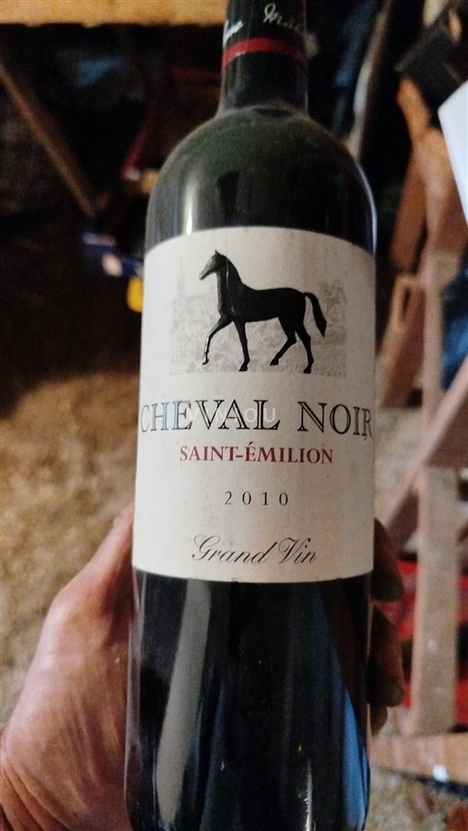 Burdeos Saint-Émilion Cheval Noir Grand Vin 2010