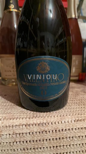 Piemonte Alta Langa Valentino 2011