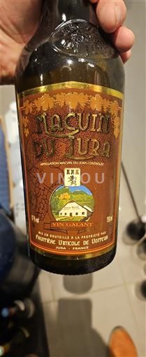 Jura Macvin du Jura Fruitière Viticole de Voiteur Neleten.