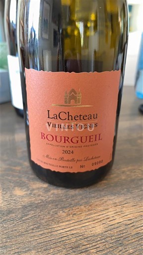 Thung lũng sông Loire Bourgueil LaCheteau Vieilles Vignes 2024