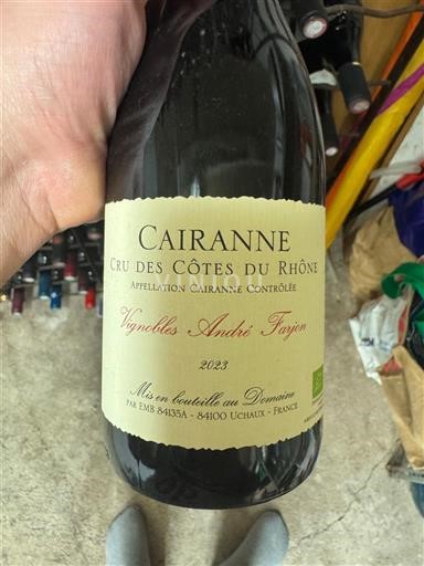 Rhônen laakso Cairanne Vignobles André Fayolle 2023