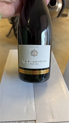 Loire Valley Unspecified Les Musardières Pinot Noir 2024