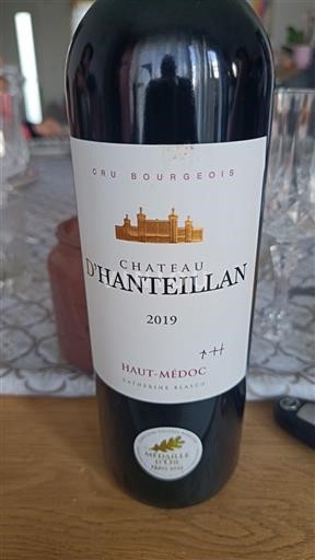 Bordeaux Haut-Médoc Cru Bourgeois Château Hanteillan 2019