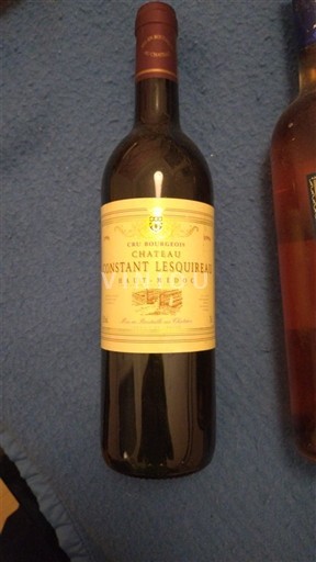 Bordeaux Haut-Médoc Cru Bourgeois Château Constant Lesquireau Ei vuosikertaa