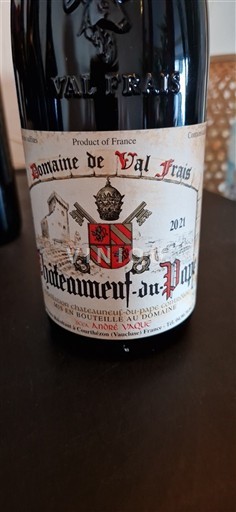Rhônen laakso Châteauneuf-du-Pape Domaine Val Frais 2021