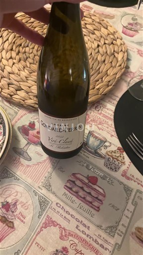 Burgundi Mâcon ja Mâcon-kylät Domaine Condard-Perrin Vin Clos Ei vuosikertaa