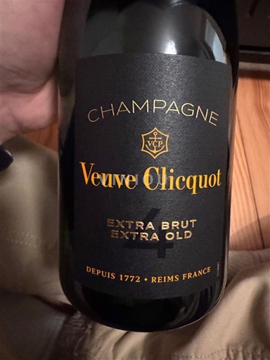 Champagne Šampanské Veuve Clicquot Extra Brut Extra Old 4 Neročník