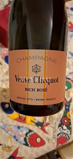Šampanja Šampanjec Veuve Clicquot Rich Rosé Neleten.