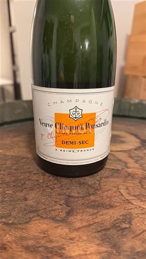 Champagne Veuve Clicquot Ponsardin Demi-Sec Non-Vintage