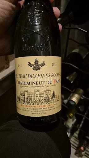 Rhônen laakso Châteauneuf-du-Pape Château S Fines Roches 2011