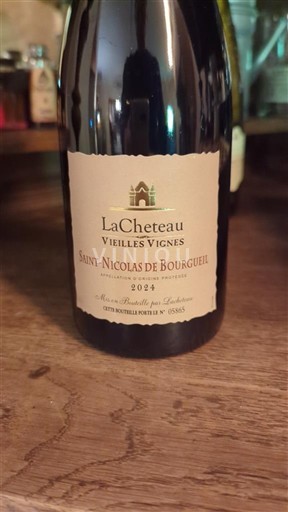 Loire Valley Saint-Nicolas-de-Bourgueil LaCheteau Vieilles Vignes 2024