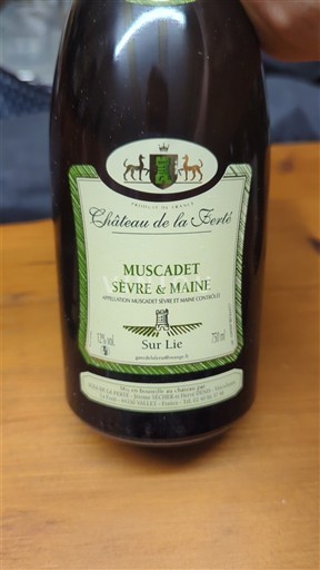 Loire Valley Muscadet Sèvre et Maine Château La Ferté Sur Lie 2023