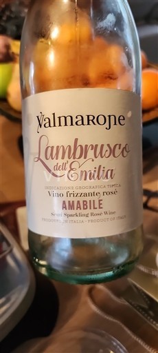 Emilia-Romagna Ni doloceno Valmarone Neleten.