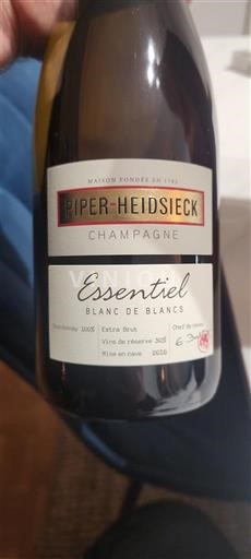 Champagne Šampanské Piper-Heidsieck Essentiel Blanc de Blancs 2018