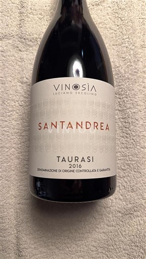Kampania Taurasi Vinosia Santandrea 2016